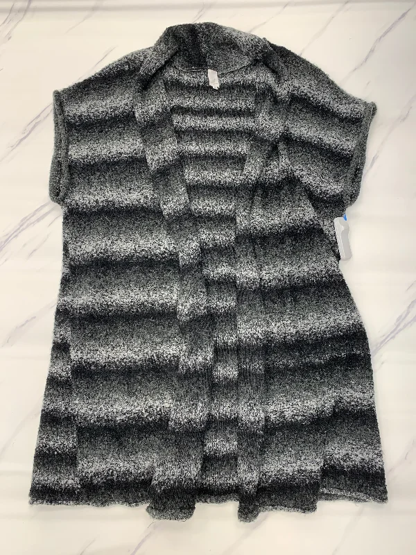 Women's Boat Neck SweatersSweater Cardigan By Jones New York In Black & Grey, Size: 2x