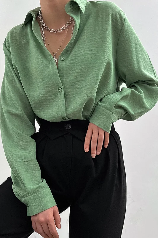 Women's Blouse with Sweetheart CollarSolid Color Lapel Long Sleeve Button-Up Blouse