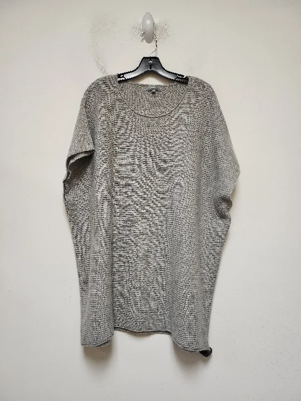 Women's Rounded Collar SweatersSweater Designer By Neiman Marcus In Grey, Size: L