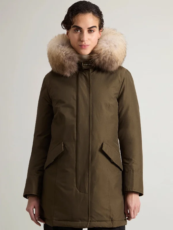 Women's Winter CoatsParka Arctic con Cappuccio in Raccoon Verde