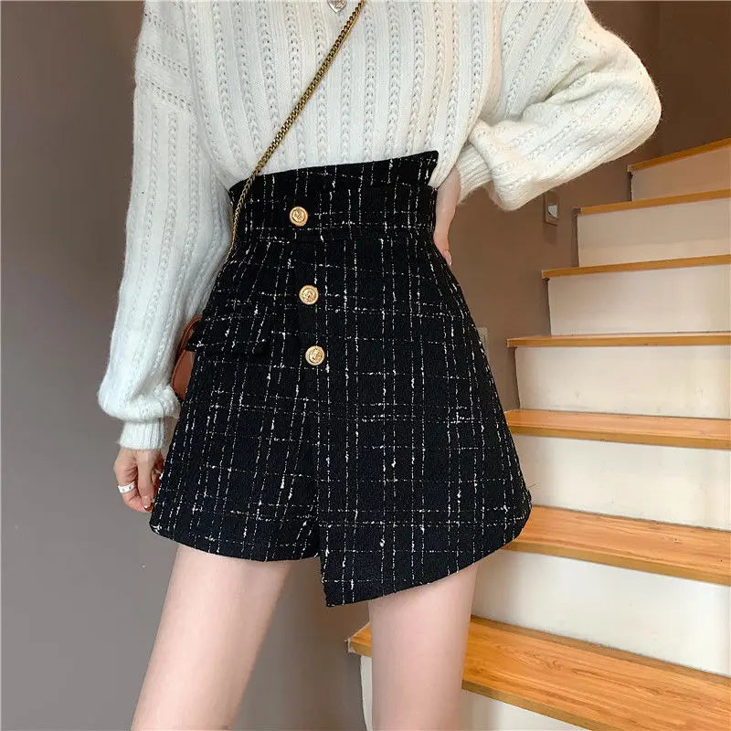 Women's Keyhole Hem SkirtsAutumn 2024 Classic Woolen Plaid Mini Shorts High Waist Skirt Shorts