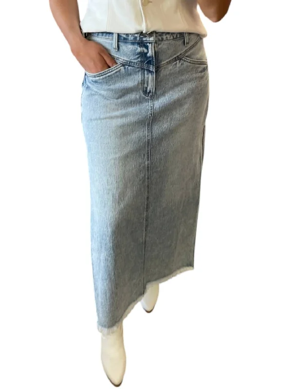 Women's Flared SkirtsMid Rise Front Flap Midi Skirt In Light Denim