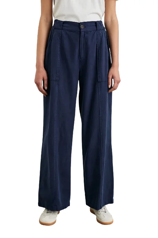 Women's Jodhpurs with Wide CollarGreer Pant In Navy