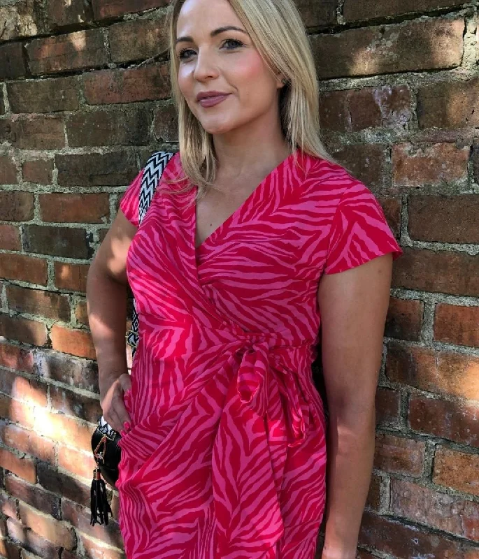 Women's Pleated DressesPink & Red Print Dress