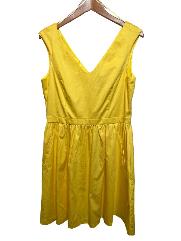 Women's Sheath DressesWomen’s Yellow Summer Dress (Size L)