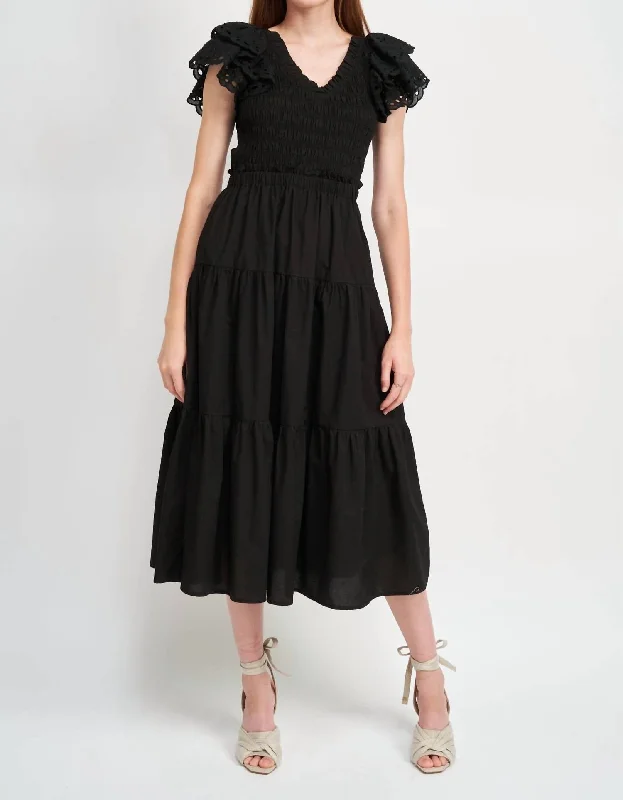 Women's Empire Waist DressesAlana Smocked Midi Dress In Black