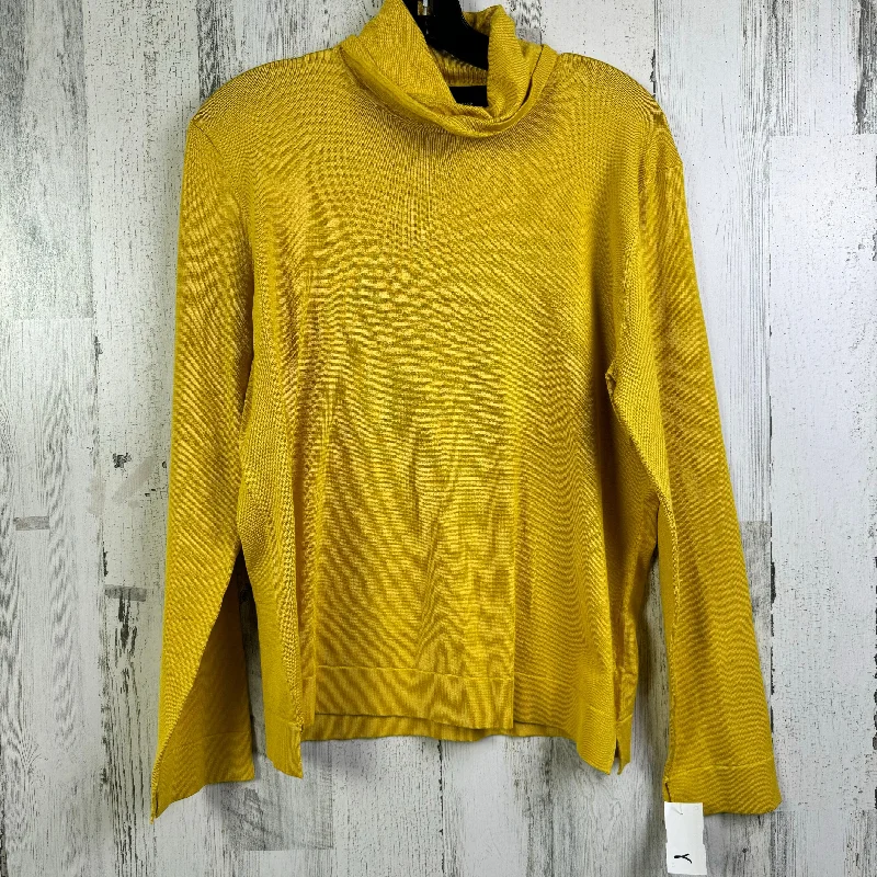 Women's Blouse with Narrow CollarTop Long Sleeve By Jones New York In Yellow, Size: L