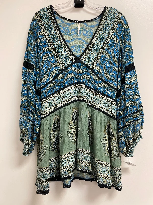 Women's Blouse with Straight HemTunic Long Sleeve By Free People In Blue & Green, Size: M